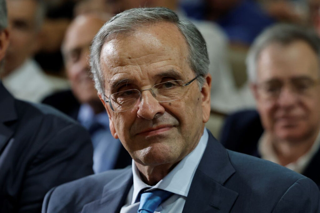 Άρχισαν τα στοιχήματα για το επόμενο βήμα του Σαμαρά