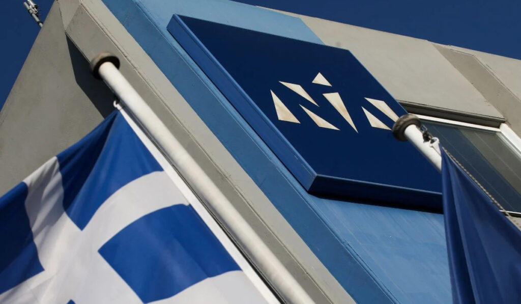Η ΝΔ επιτίθεται στο ΠΑΣΟΚ γιατί άσκησε… κριτική για τις φωτιές