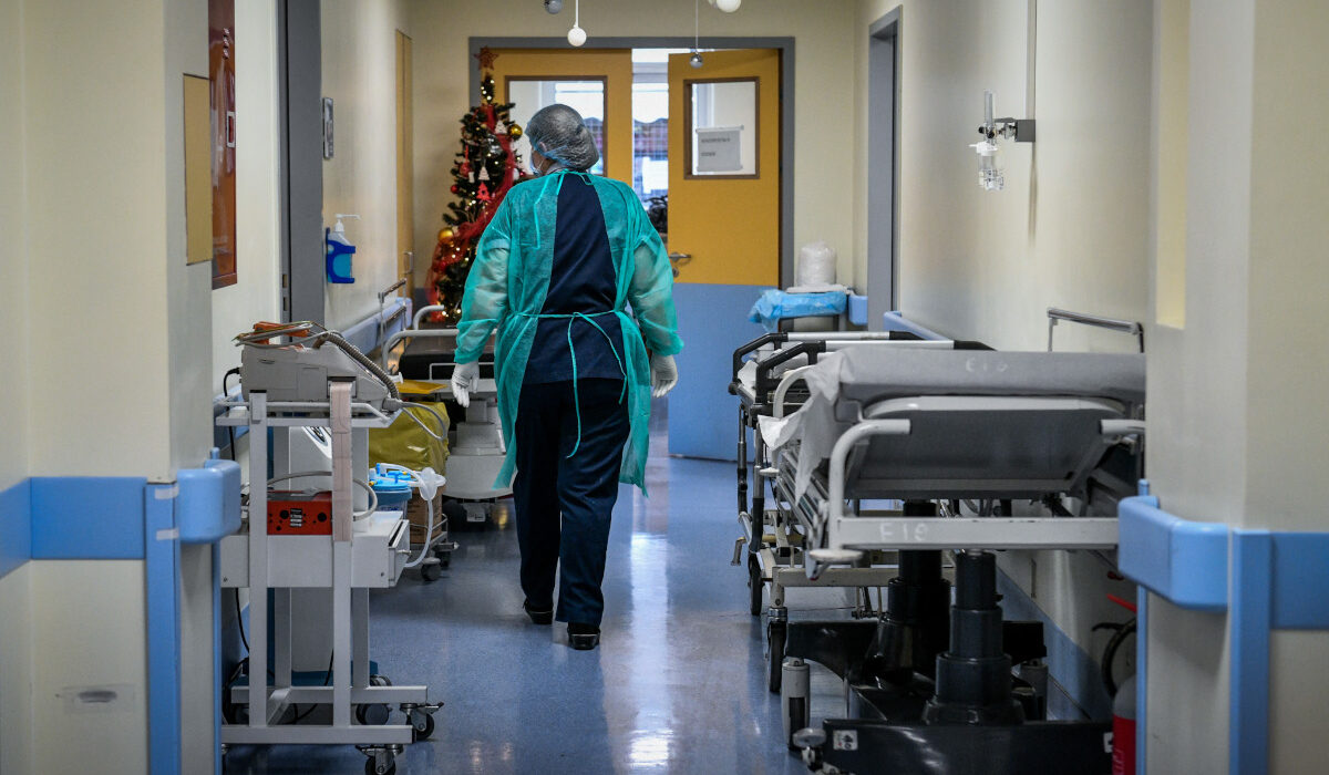 Mpox: Δεύτερη στην Ευρώπη η Ελλάδα σε κρούσματα ευλογιάς των πιθήκων