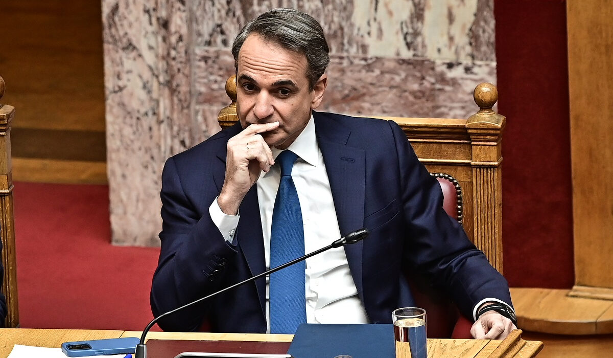 To Politico συνδέει τον γάμο ομοφύλων με τα σχέδια Μητσοτάκη για μια θέση κορυφής στην ΕΕ