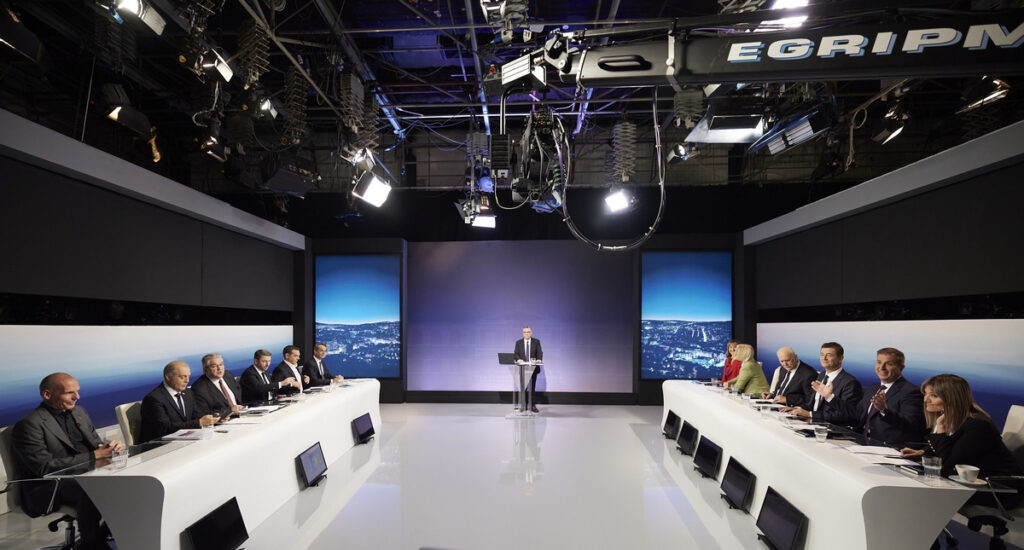 Απολογία εφ’ όλης της ύλης Μητσοτάκη: Για υποκλοπές, Τέμπη, νέα γενιά