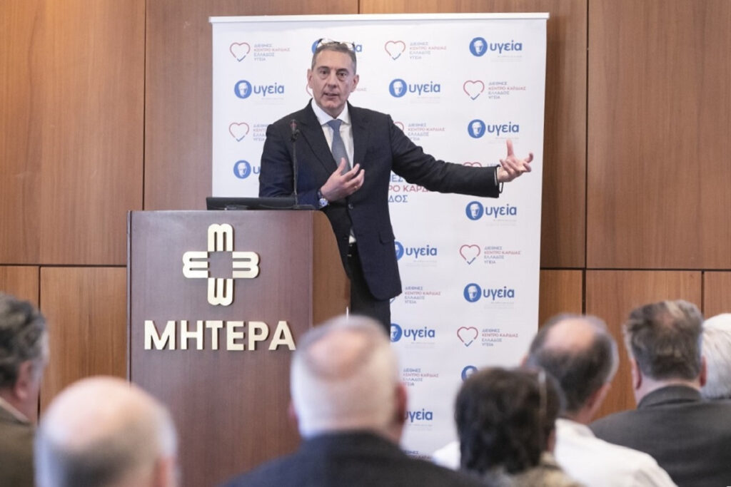 Ο διεθνούς φήμης καθηγητής καρδιοχειρουργικής Θεόδωρος Κωφίδης στο ΥΓΕΙΑ