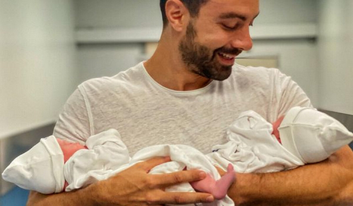 Χριστίνα Μπόμπα: Γέννησε δίδυμα – Η ανάρτηση του Σάκη Τανιμανίδη