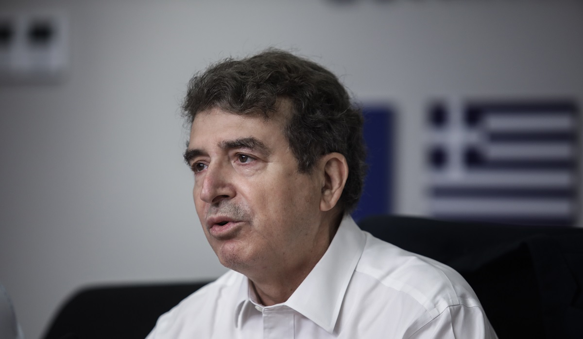 Έκτακτη ενημέρωση Χρυσοχοΐδη για τις φωτιές στην Αττική (LIVE ΕΙΚΟΝΑ)