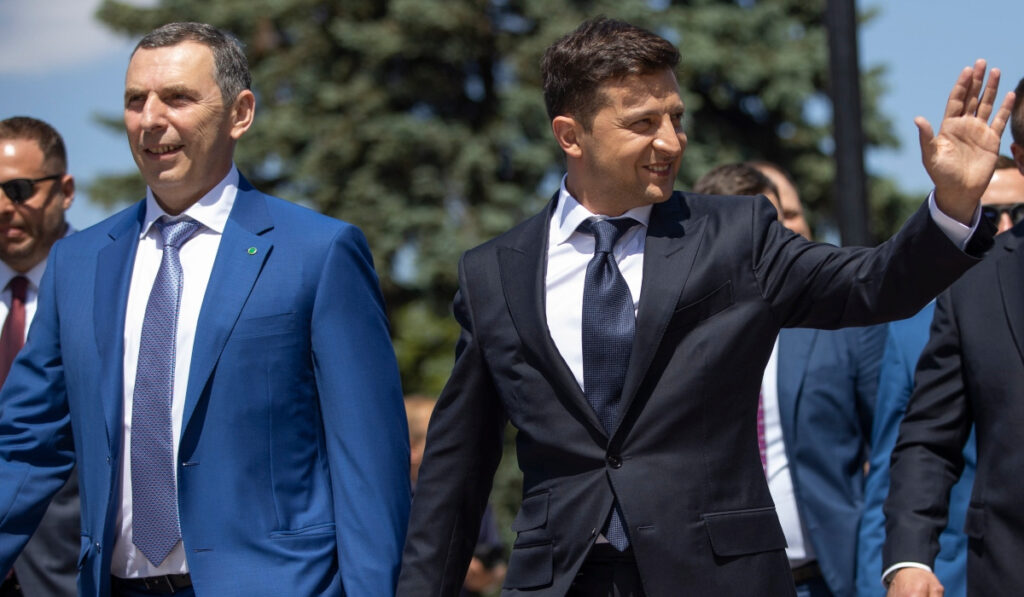 Ουκρανία: «Γάζωσαν» το αμάξι ενός προεδρικού συμβούλου – Τραυματίστηκε ο οδηγός