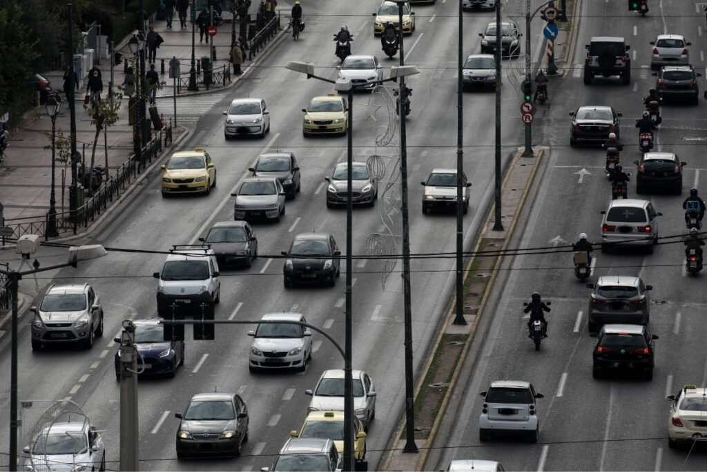 Σκληρό «χαράτσι» στα μεταχειρισμένα αυτοκίνητα – Οι εξαιρέσεις