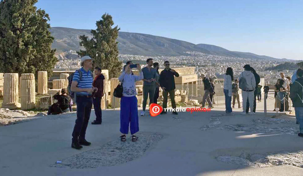 Κυριακάτικη βόλτα Κασσελάκη στην Ακρόπολη