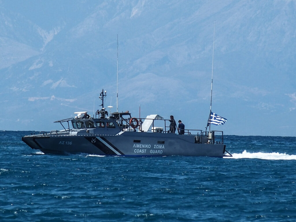 Τραγωδία στη Λέσβο: Βυθίστηκε φορτηγό πλοίο με πλήρωμα 14 άτομα – Βρέθηκε ζωντανός ένας ναυαγός
