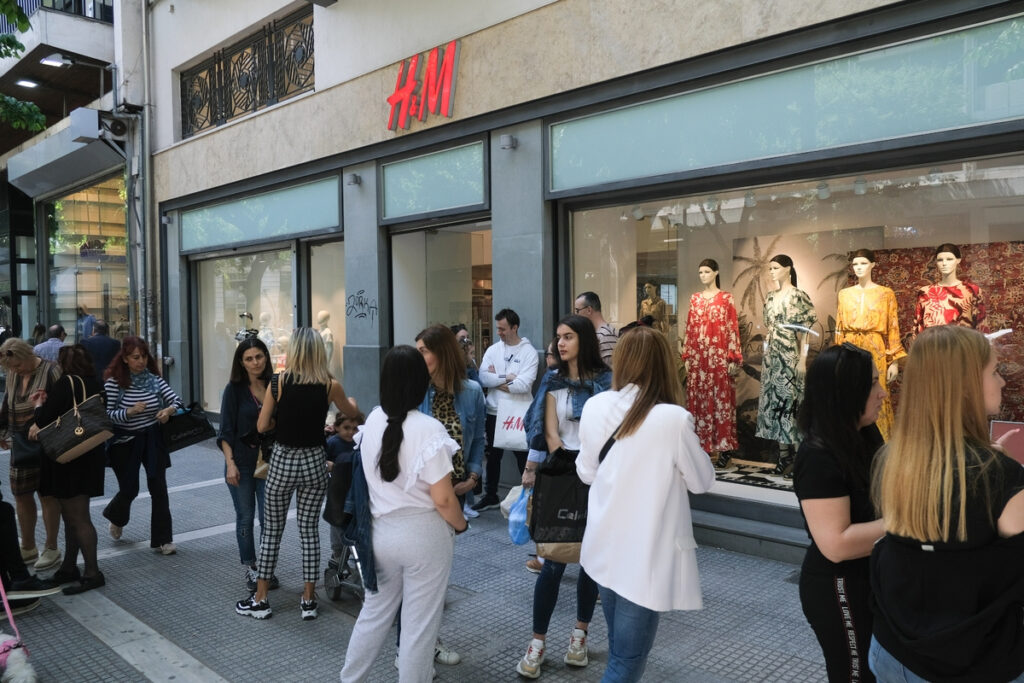 Ανοιχτά μαγαζιά και σούπερ μάρκετ την Κυριακή 17 Ιουλίου – Αναλυτικό ωράριο