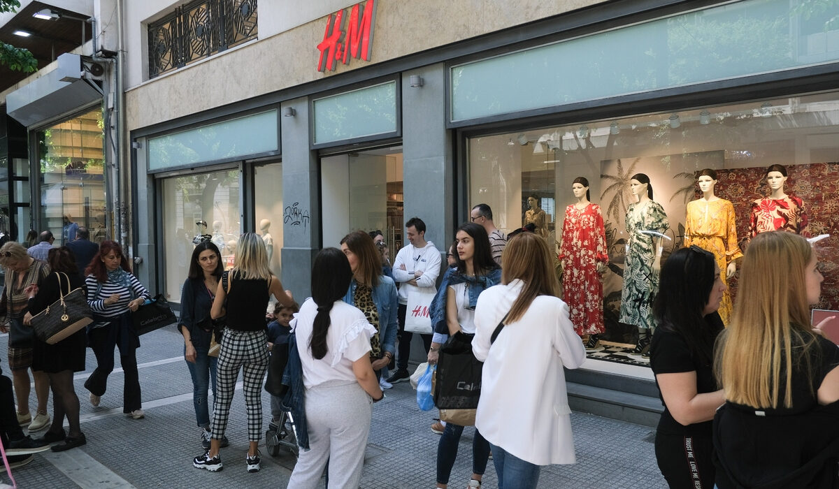Ανοιχτά μαγαζιά και σούπερ μάρκετ την Κυριακή 17 Ιουλίου – Αναλυτικό ωράριο
