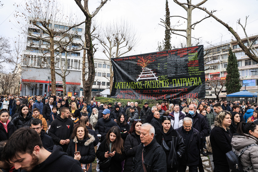Τέμπη: Βούλιαξε και η Λάρισα
