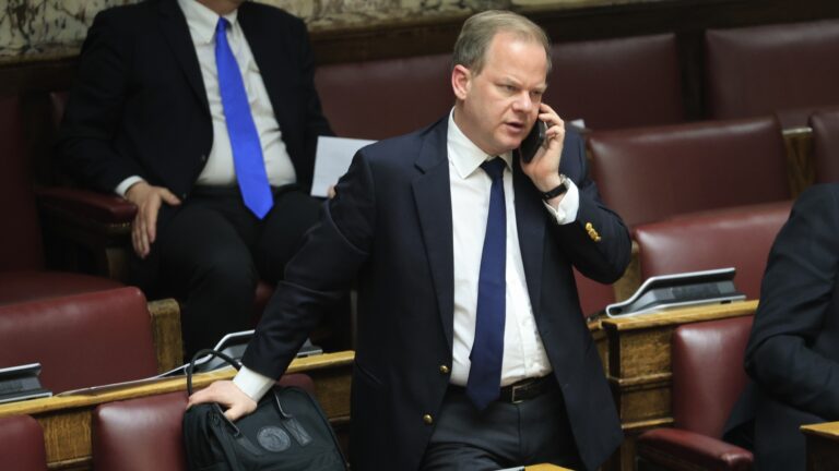 &Kappa;&alpha;&rho;&alpha;&mu;&alpha;&nu;&lambda;ή&sigmaf;