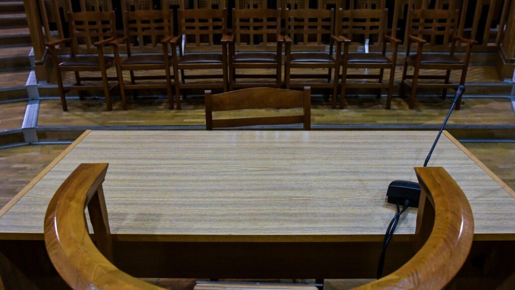 Υποκλοπές: Διακοπή στη δίκη για τις 10/4