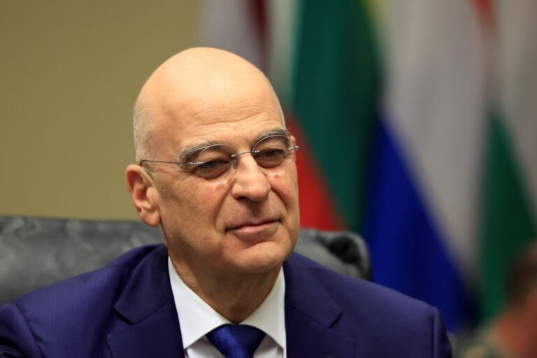 &Delta;έ&nu;&delta;&iota;&alpha;&sigmaf;