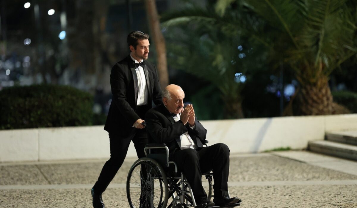 Διάφανη Αγάπη