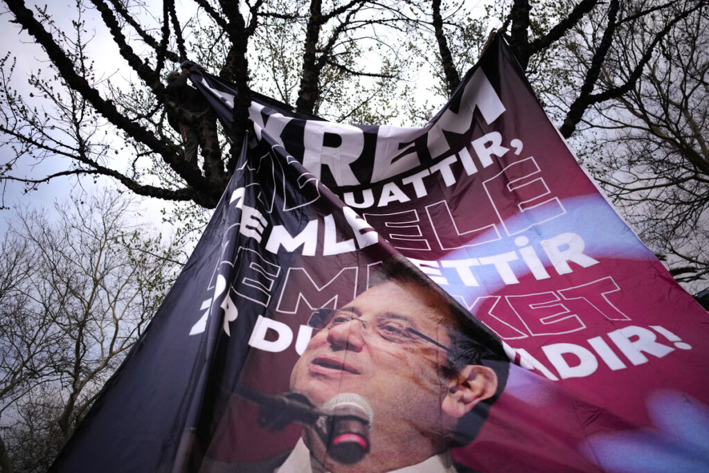 Αναβρασμός στην Τουρκία: Από ώρα σε ώρα η απόφαση για την τύχη του Ιμάμογλου – Πιθανή η προφυλάκιση