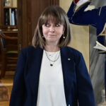 Σακελλαροπούλου σε Τασούλα: Αναλαμβάνετε σε αβέβαιους καιρούς