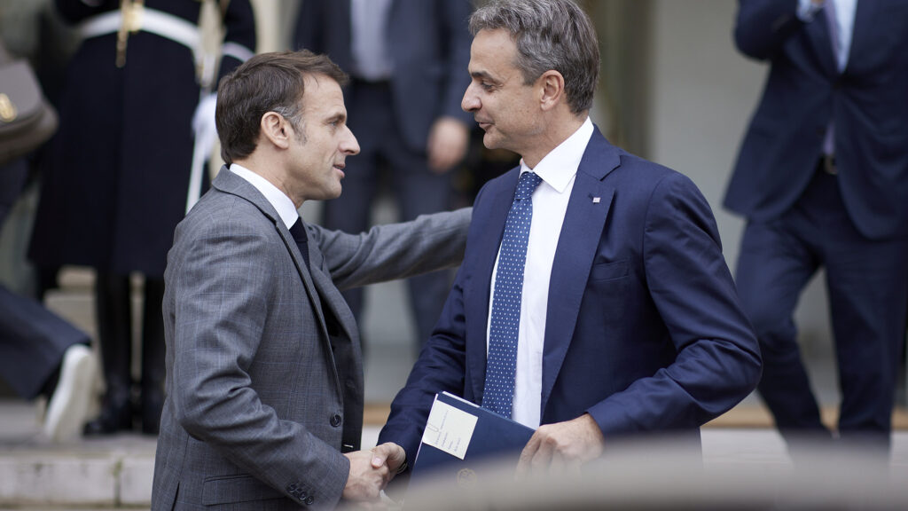 Στο Παρίσι ο Μητσοτάκης για τη Σύνοδο Κορυφής για την Ουκρανία