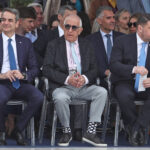O Nικήτας Κακλαμάνης διδάσκει στιλ