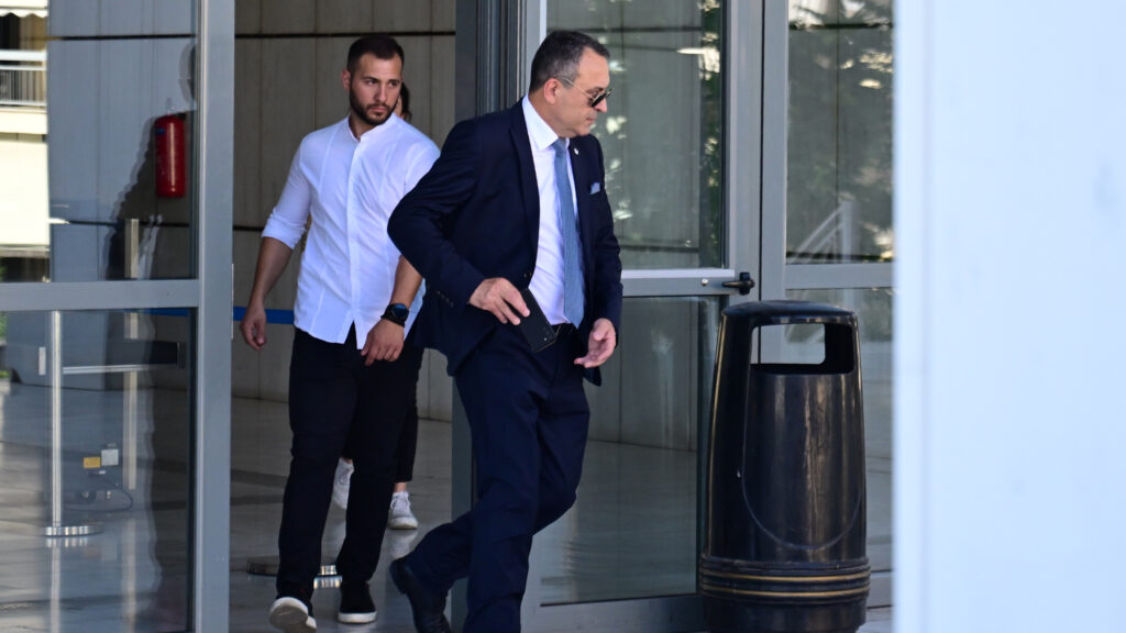 Σπαρτιάτες: Αναβλήθηκε η δίκη για την εξαπάτηση εκλογικού σώματος - Τι είπε ο Βασίλης Στίγκας