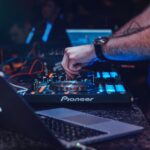 Ναύπακτος: Αιματηρός καυγάς μεταξύ DJs - Του έκοψε το αυτί για τα... ποσοστά