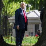 Δημοσκοπική κατρακύλα για Τραμπ - «Κάτω από τη βάση» σε οικονομία και μετανάστευση