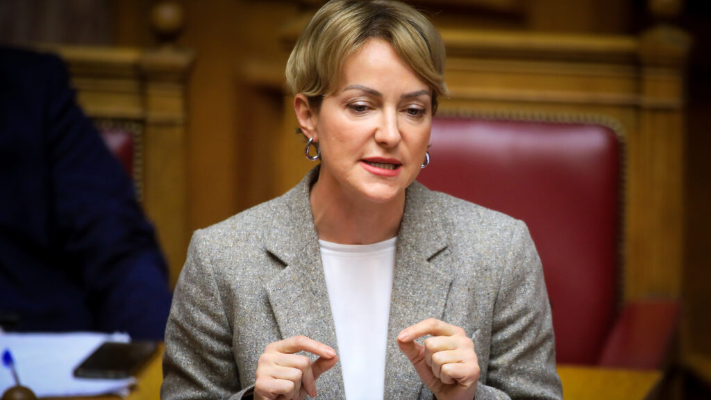 Πρώτη παρέμβαση Σδούκου ως εκπρόσωπος Τύπου της ΝΔ