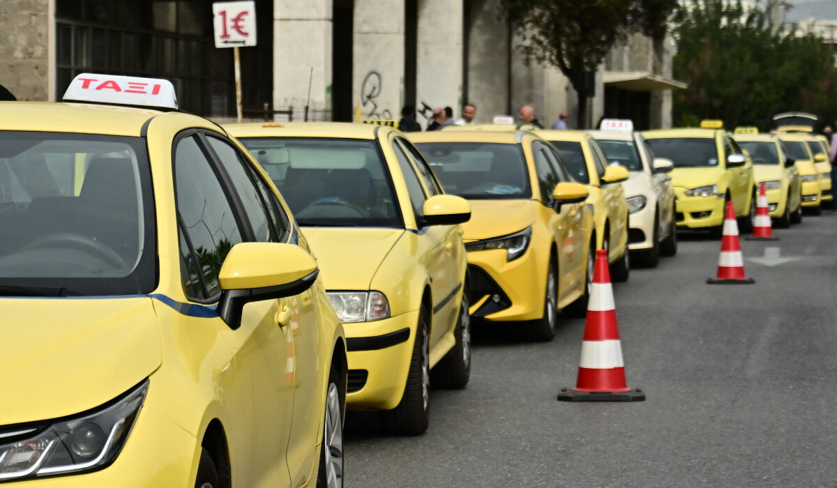 Απεργία ταξί αύριο – Τραβούν χειρόφρενο στην Αθήνα