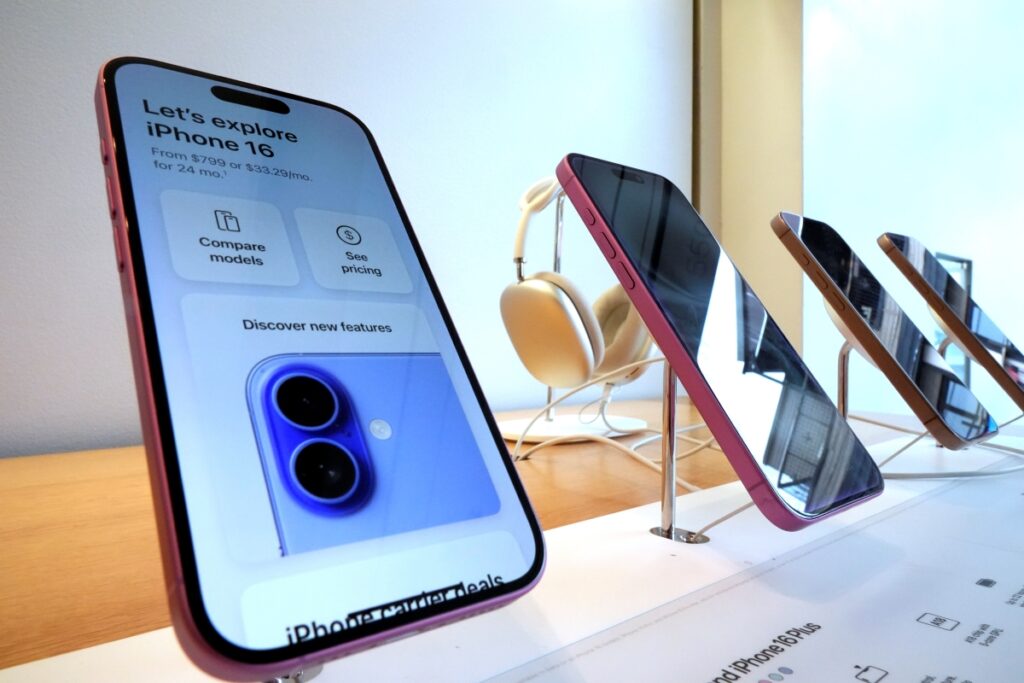 Τέλος τα iPhone… made in China – H Apple μεταφέρει όλη την παραγωγή στην Ινδία
