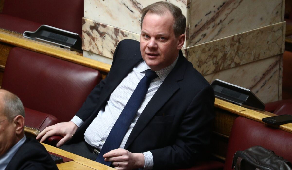Ένας Καραμανλής προς Ειδικό Δικαστήριο: Το άδοξο τέλος των «βαρωνιών» στη ΝΔ