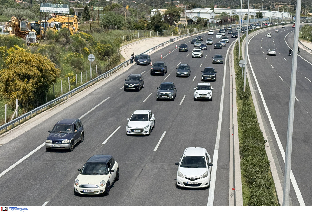 Κίνηση στους δρόμους κατά την επιστροφή των εκδρομέων του Πάσχα, 21 Απριλίου 2025