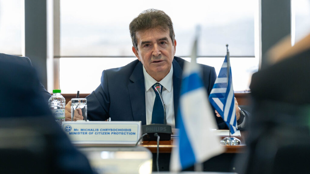 Χρυσοχοΐδης: Για πρώτη φορά στην ιστορία του οργανωμένου εγκλήματος έχουμε πλήρη εξιχνίαση δολοφονιών