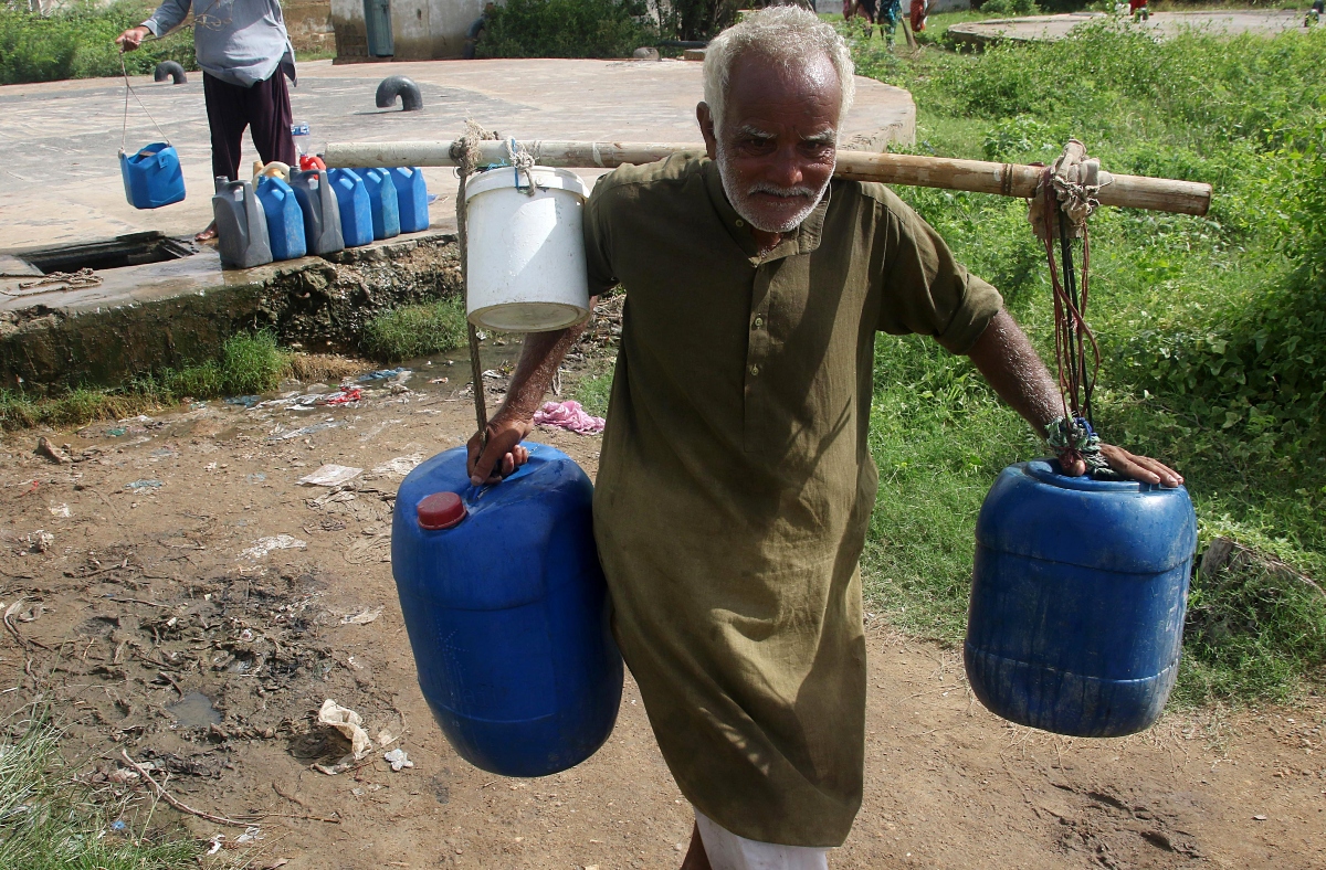 Έρχεται ο πρώτος πόλεμος για το νερό; Τι γίνεται στα σύνορα Ινδίας και Πακιστάν