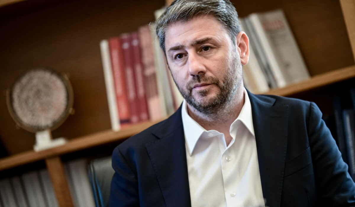 Ανδρουλάκης: Παραπομπή σε Προανακριτική για κακούργημα για τον Κ. Καραμανλή