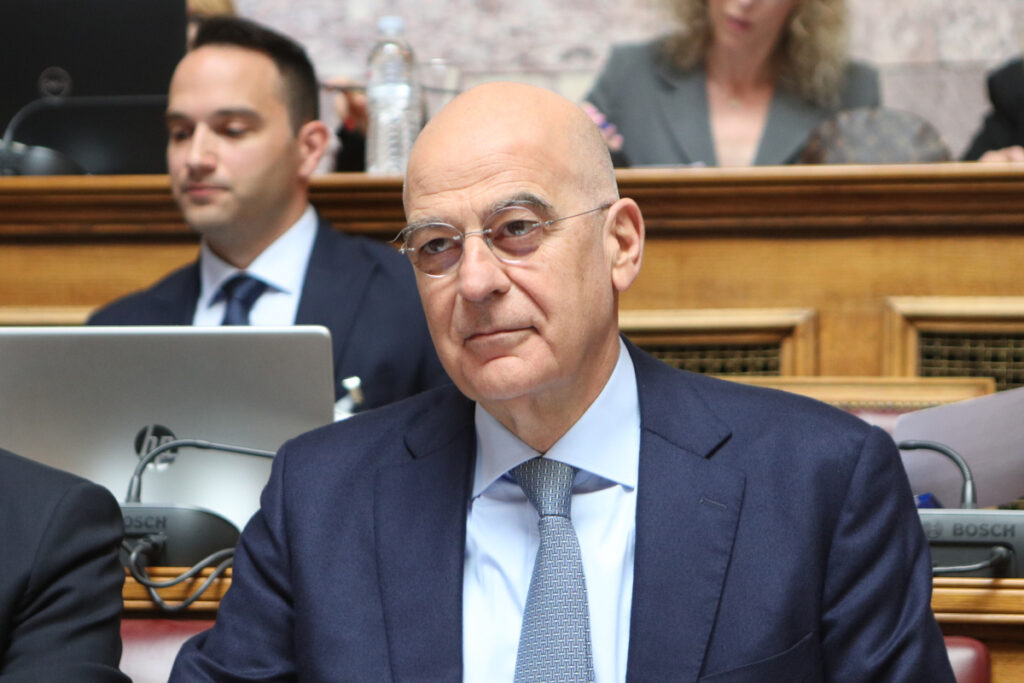 Ο υπουργός Άμυνας, Νίκος Δένδιας, στη Βουλή