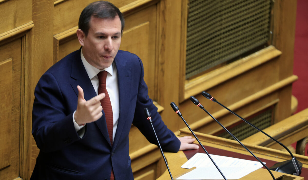 Ο Δουδωνής υπό την υπεράσπιση Βενιζέλου