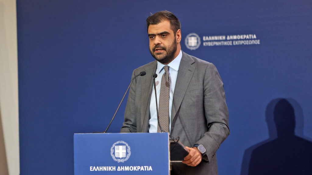 Παράταση για δύο μήνες στο πλαφόν για τα τρόφιμα ανακοίνωσε ο Μαρινάκης
