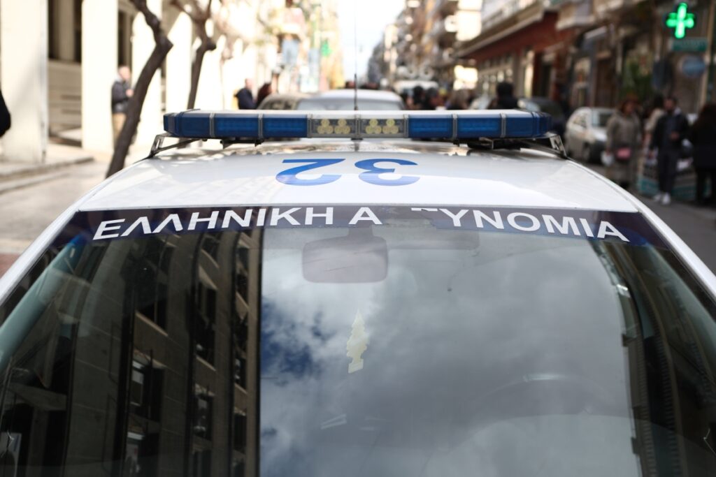 Στη «φάκα» της ΕΛΑΣ: Είχε όπλο μέσα σε νυχτερινό μαγαζί της Αθήνας