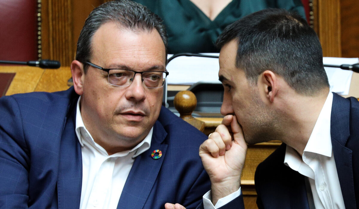 Επιστολή πέντε πρώην βουλευτών του ΣΥΡΙΖΑ σε Φάμελλο και Χαρίτση