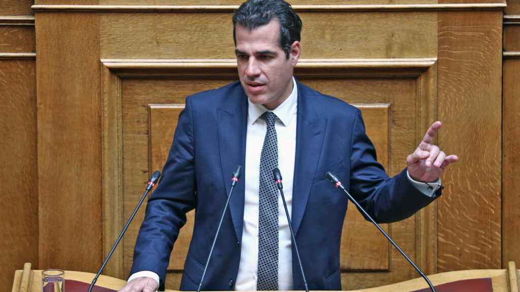 Θάνος Πλεύρης