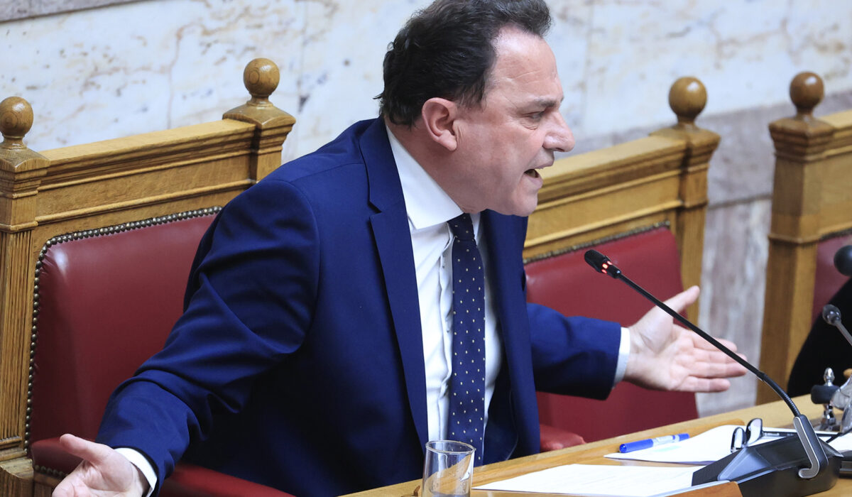 Μπάχαλο στη Βουλή και σκληρή κόντρα Γεωργιάδη - Κωνσταντοπούλου