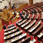 Στη Βουλή η δικογραφία για Καραμανλή και Σπίρτζη