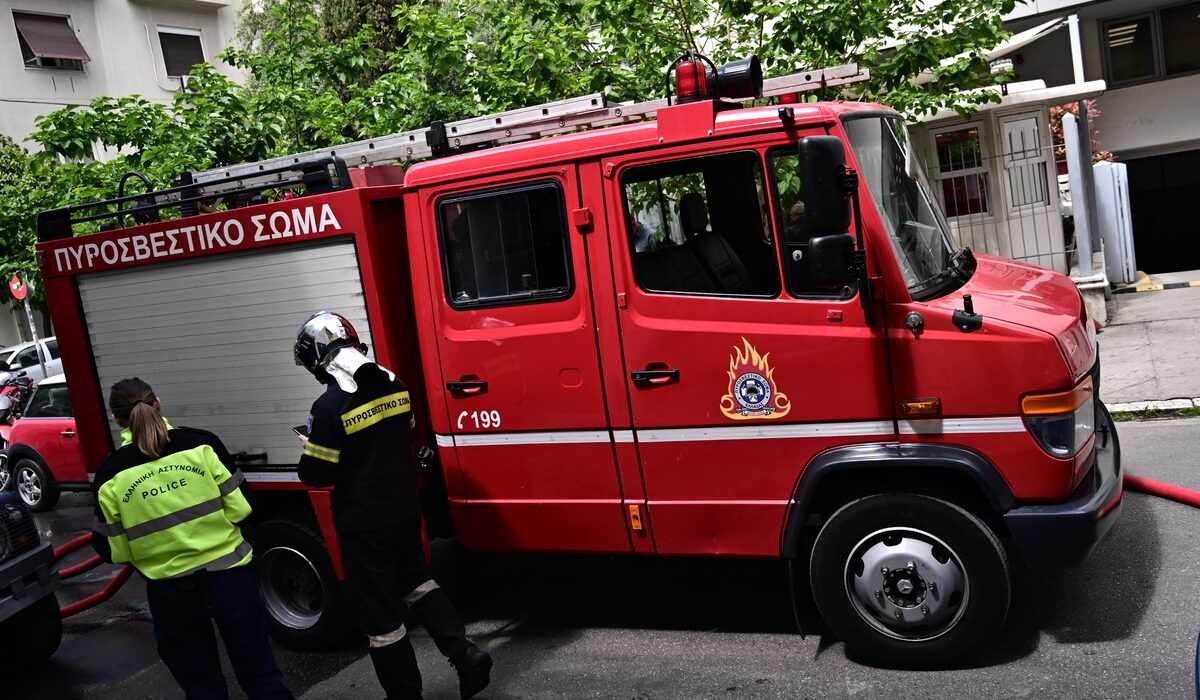 φωτιά αυτοκίνητο Λεωφόρος Βουλιαγμένης