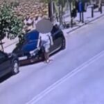 Βίντεο ντοκουμέντο με άνδρα που χαρακώνει αυτοκίνητα στο κέντρο της Αθήνας - «Το έχει κάνει συνήθεια»