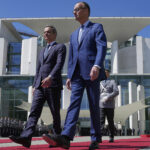 Στο Βερολίνο ο Μητσοτάκης – Σε εξέλιξη η συνάντηση με Μερτς