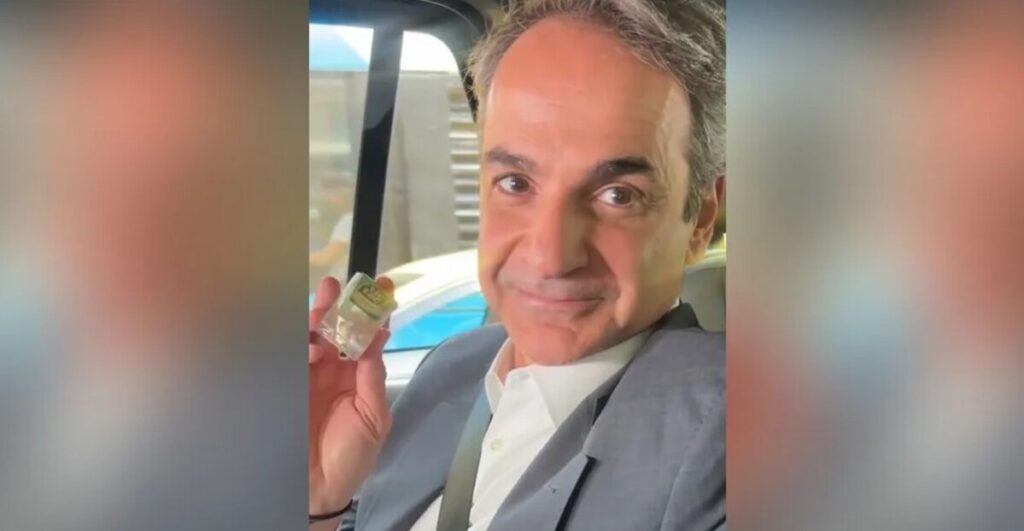 Νέο TikTok Μητσοτάκη: Η άνεργη που έγινε εργοδότρια και οι… απαραίτητες καραμέλες για τα βίντεο