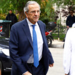 Βολές Σαμαρά: «Αυτή δεν είναι πια κυβέρνηση της ΝΔ, αλλά του Κυριάκου Μητσοτάκη»