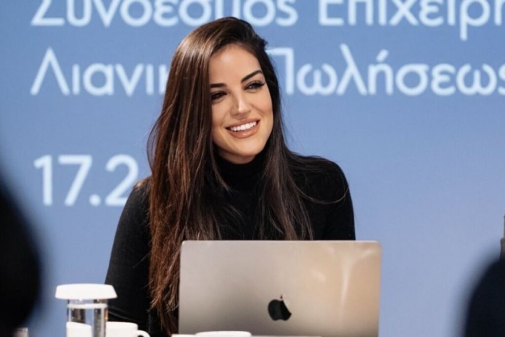 Δημοσιογράφος Σοφία Τουντούρη