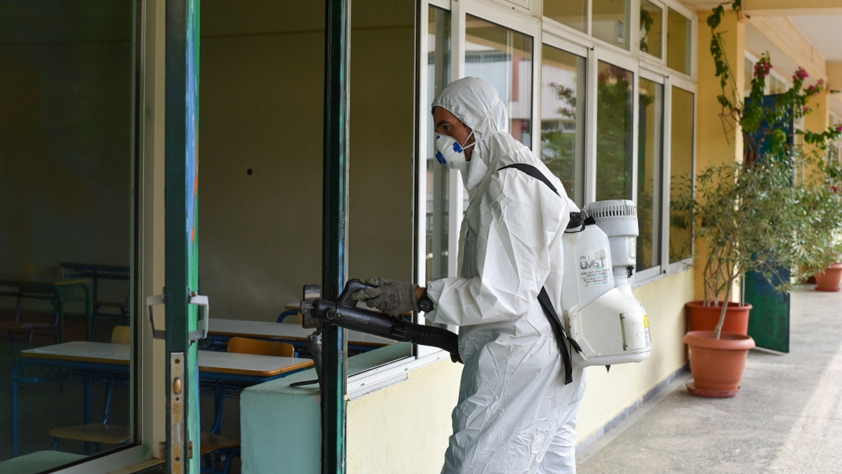 Αλαλούμ με τον στρεπτόκοκκο: Κλειστά σχολεία σε Αθήνα, Θεσσαλονίκη, Σέρρες - Διαφωνεί με τα «λουκέτα» ο ΕΟΔΥ