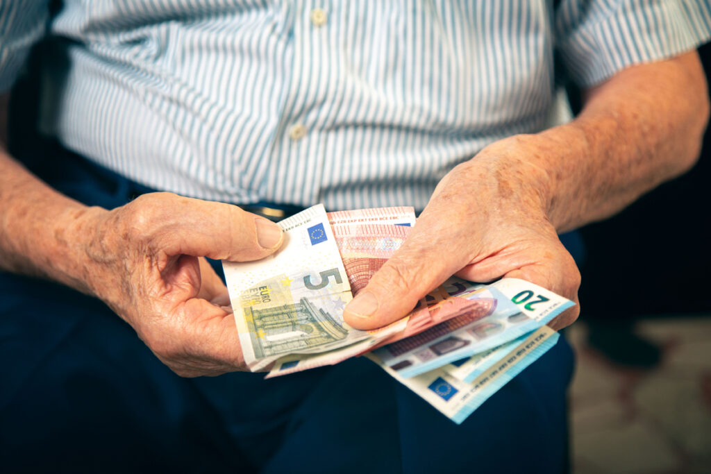 Συντάξεις: Οι ημερομηνίες καταβολής